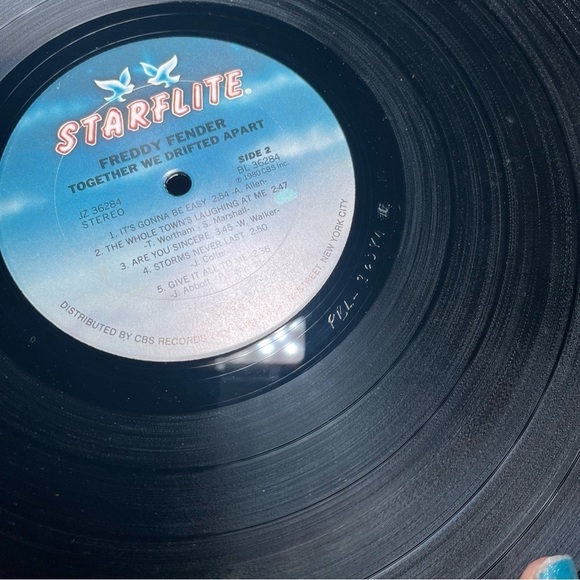 Freddy Fender - Together we Drifted Apart- vintage vinyl record from 1980 - Picture 8 of 10
